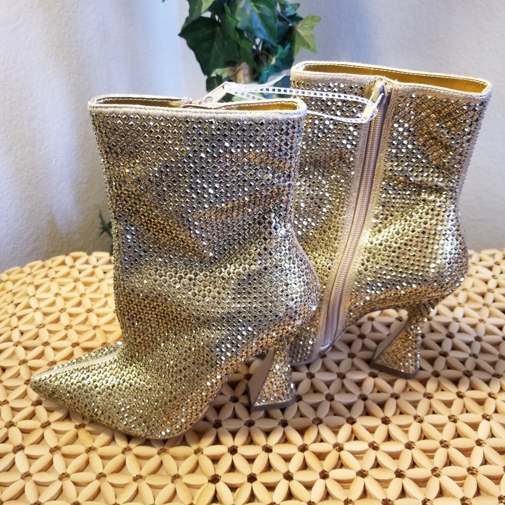 ENCHANTING BOOTS - Picture 6 of 13